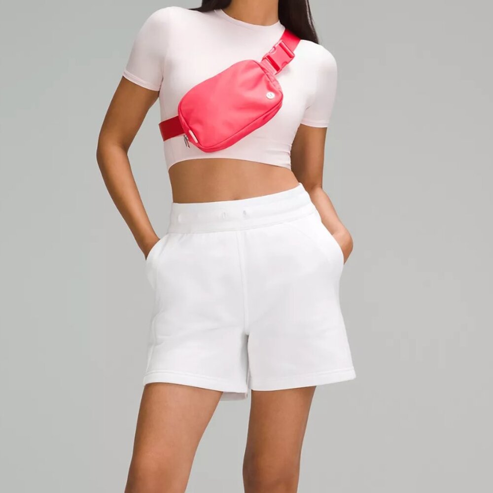 Lululemon Everywhere Belt Bag 1L